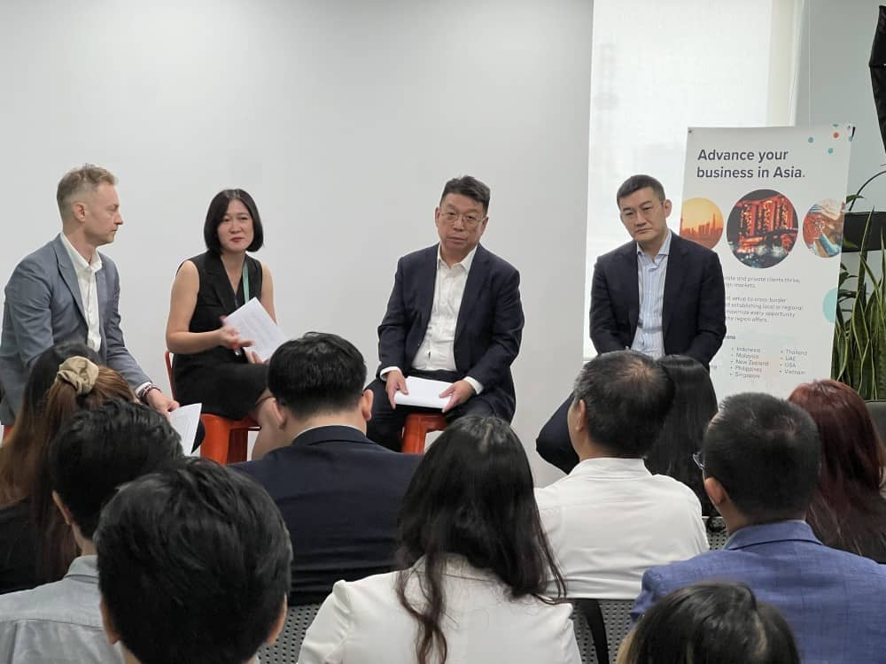 Vietnam - A Strategic Investment Destination in 2025: Opportunities, Challenges, UOB and Acclime’s Supportive Role