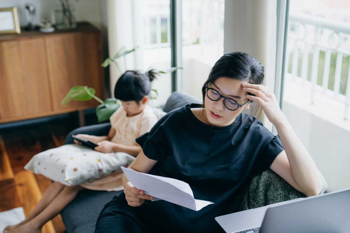 Tips for parents to build a strong financial plan for their children